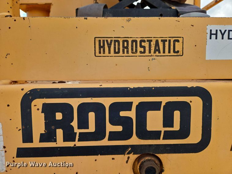 image for item EN8117 1998 Rosco SPRHH chip spreader