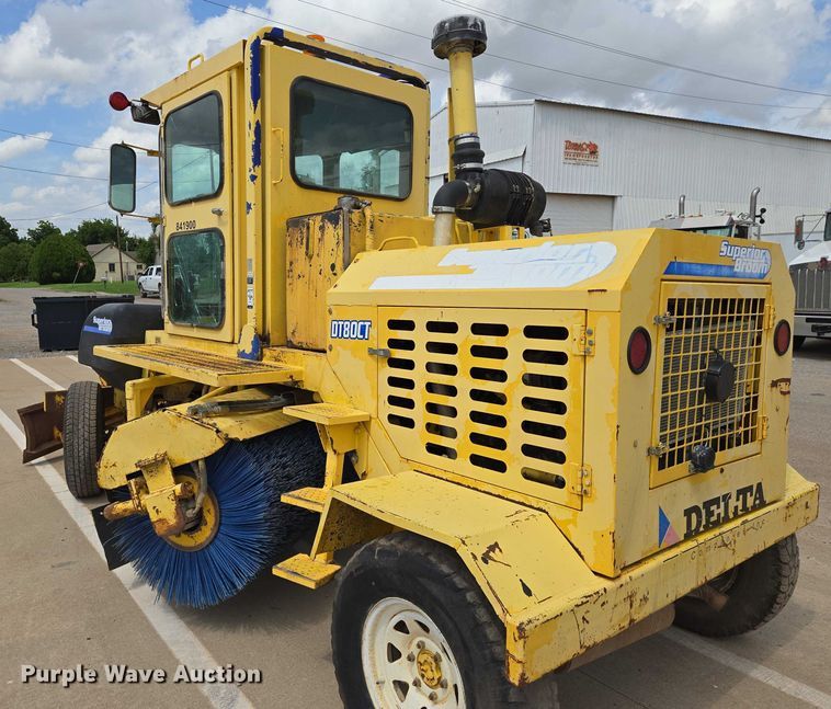 image for item EN8118 2008 Superior Broom DT80CT broom