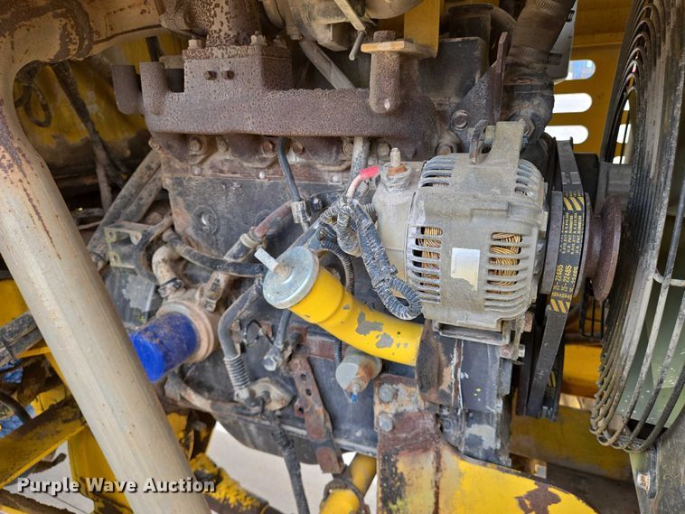 image for item EN8118 2008 Superior Broom DT80CT broom