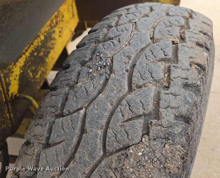 image for item EN8118 2008 Superior Broom DT80CT broom