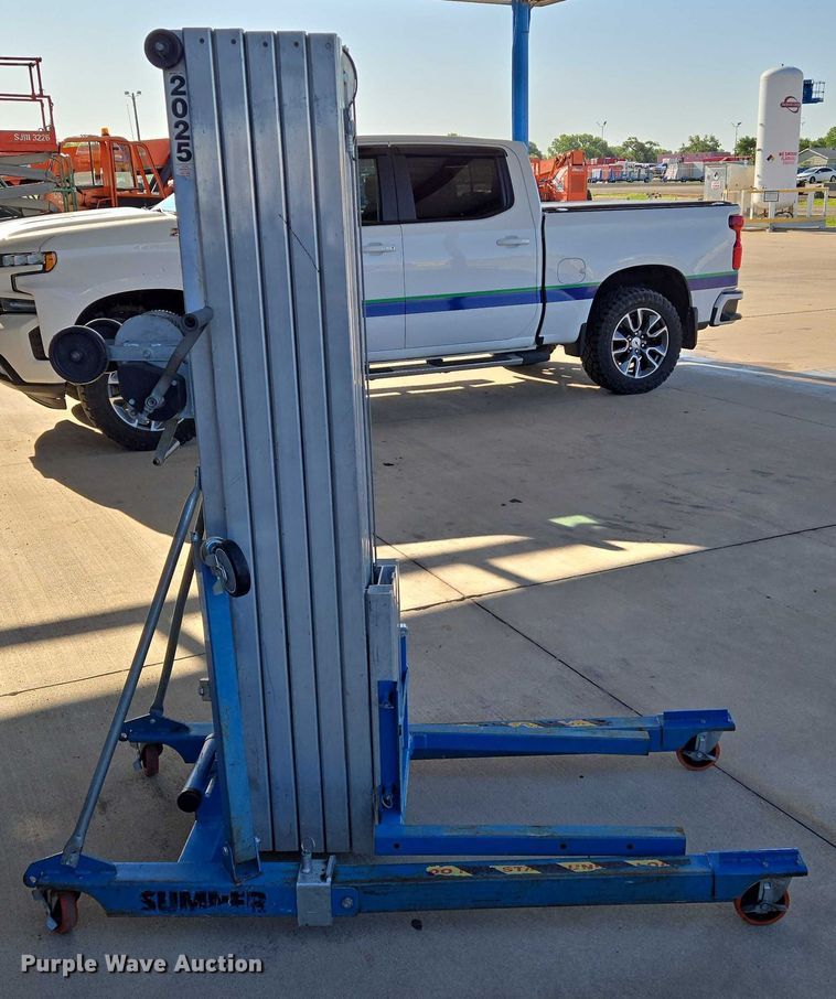 image for item EN8158 Sumner vertical lift