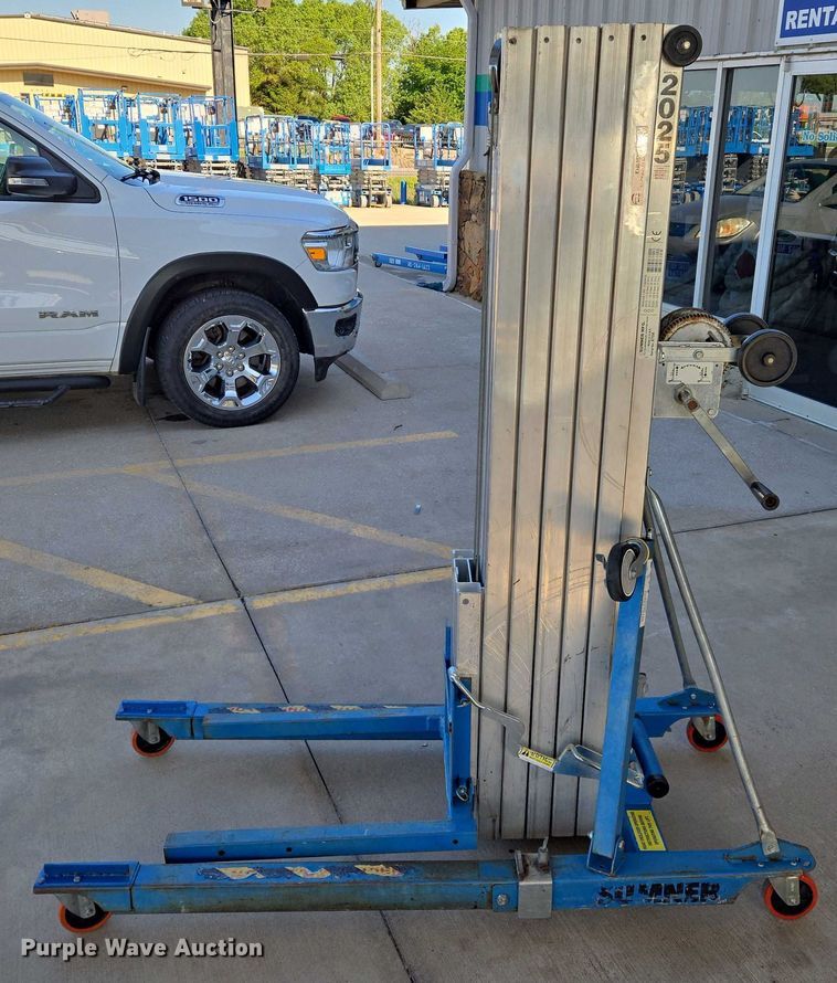 image for item EN8158 Sumner vertical lift