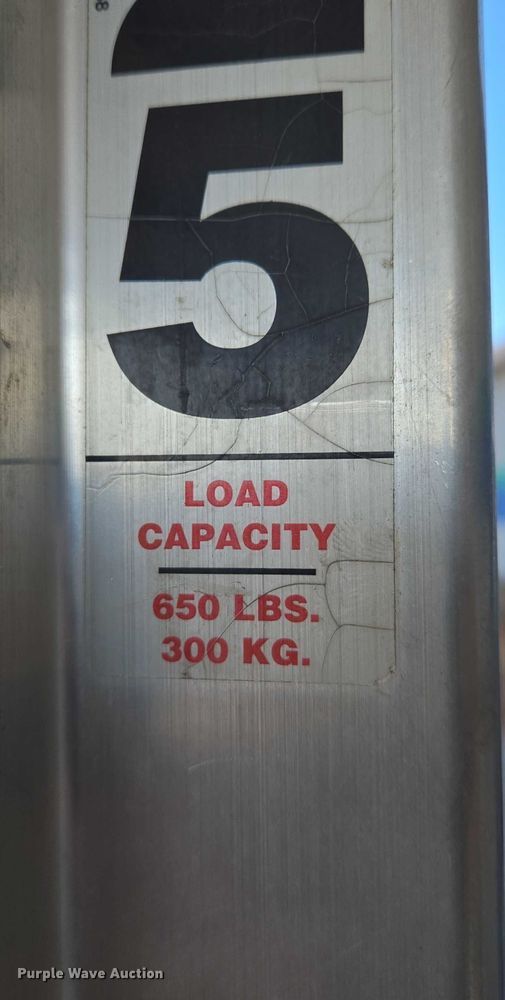 image for item EN8158 Sumner vertical lift