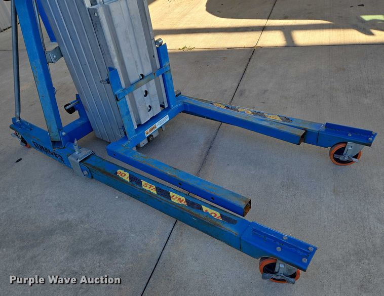 image for item EN8158 Sumner vertical lift