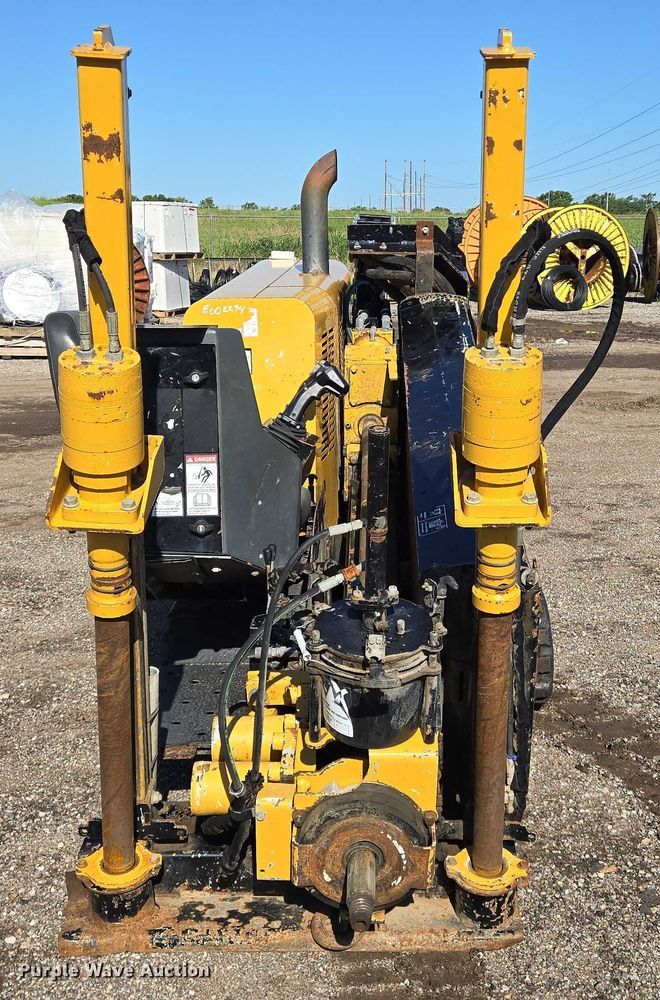 image for item EN8159 2015 Vermeer D9X13III directional boring unit