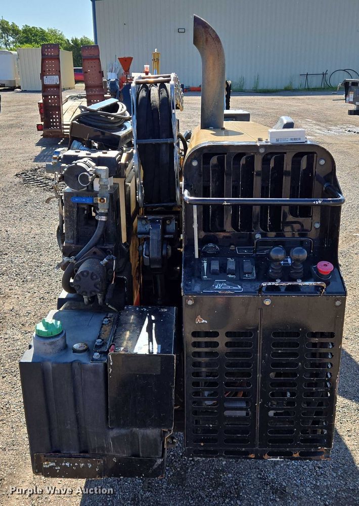 image for item EN8159 2015 Vermeer D9X13III directional boring unit