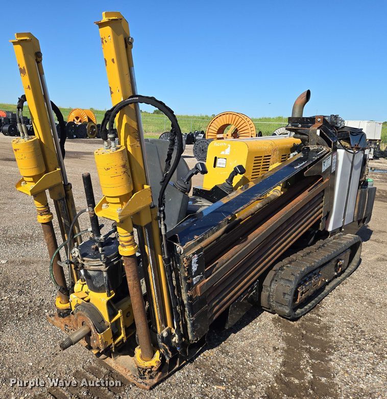 image for item EN8159 2015 Vermeer D9X13III directional boring unit