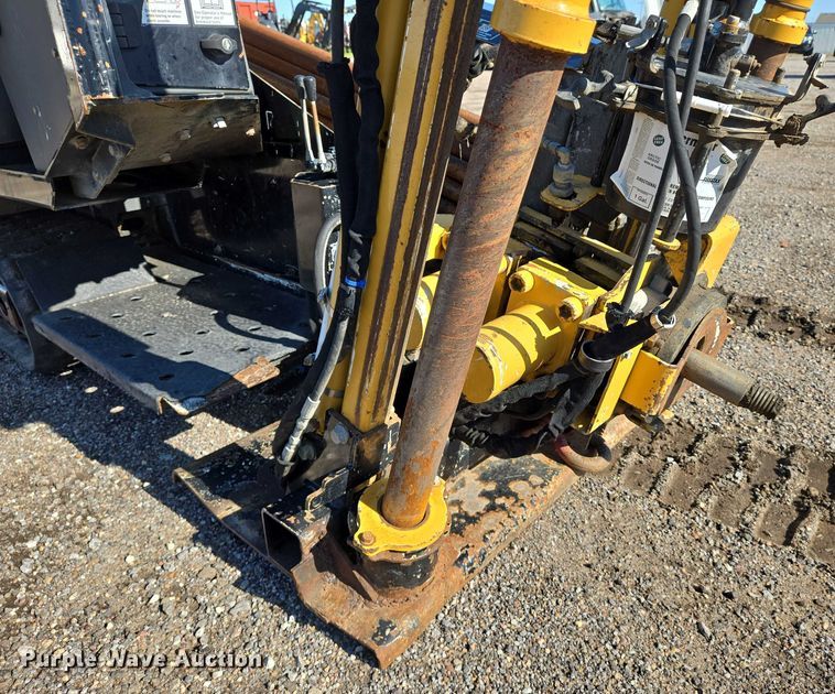 image for item EN8159 2015 Vermeer D9X13III directional boring unit