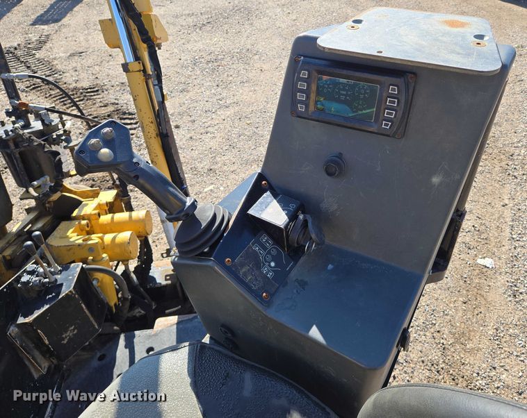 image for item EN8159 2015 Vermeer D9X13III directional boring unit