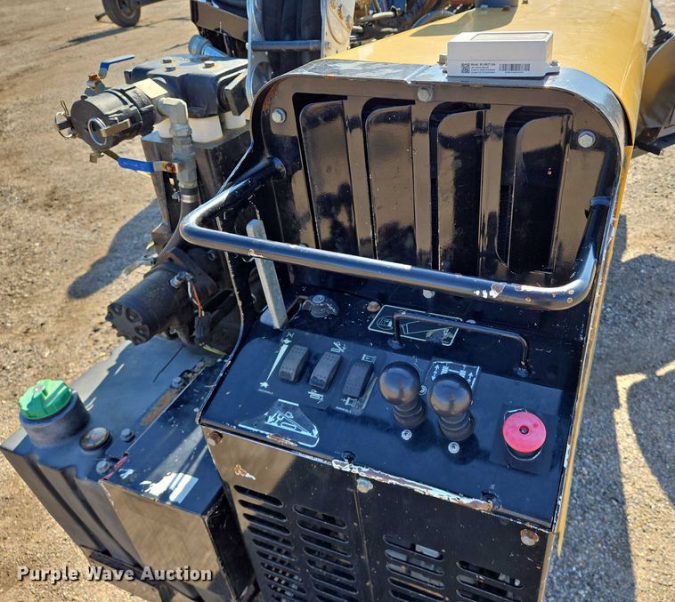 image for item EN8159 2015 Vermeer D9X13III directional boring unit