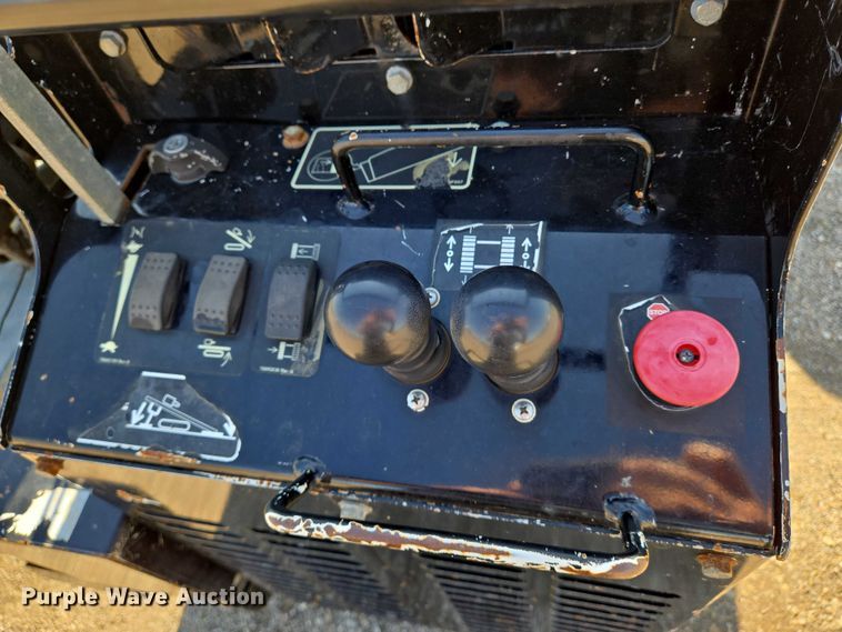 image for item EN8159 2015 Vermeer D9X13III directional boring unit