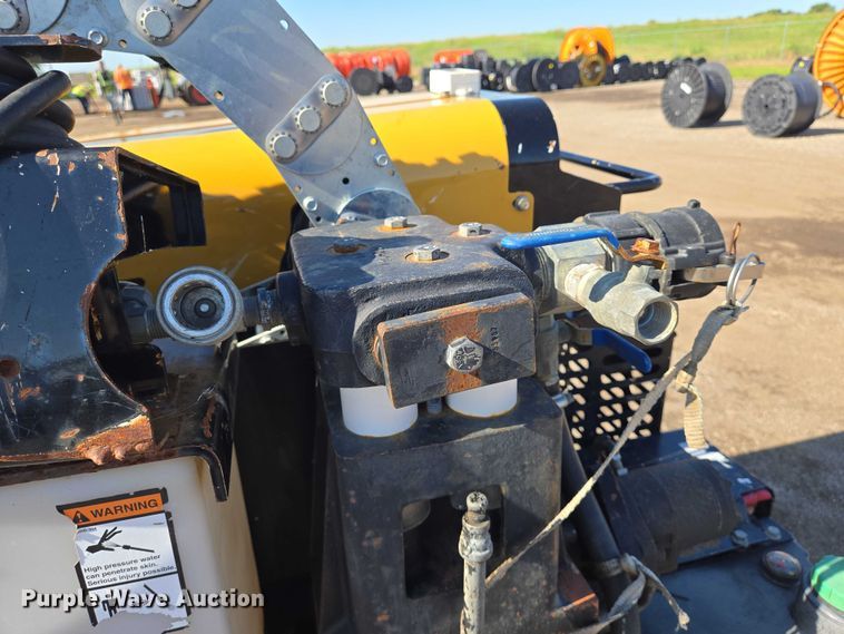 image for item EN8159 2015 Vermeer D9X13III directional boring unit