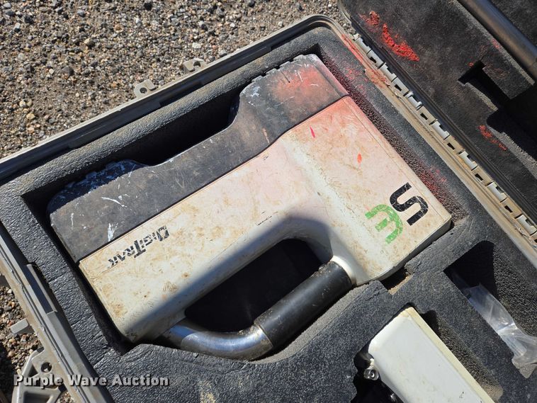 image for item EN8159 2015 Vermeer D9X13III directional boring unit