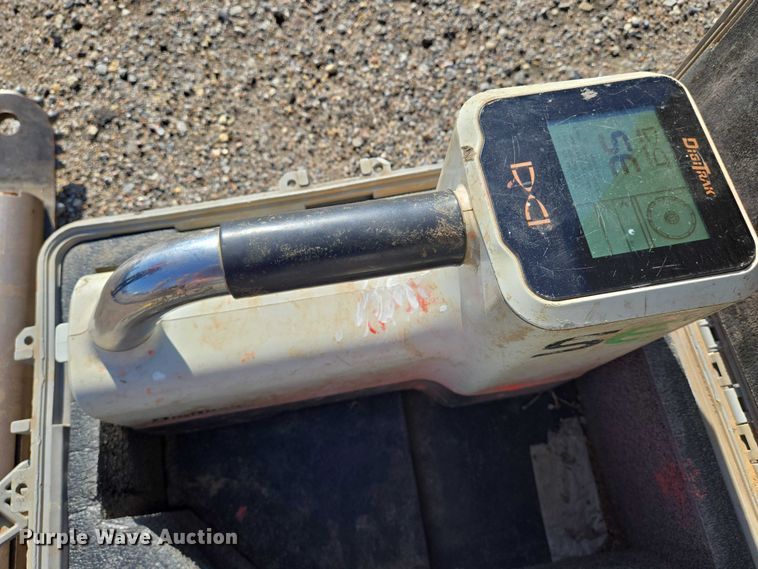 image for item EN8159 2015 Vermeer D9X13III directional boring unit