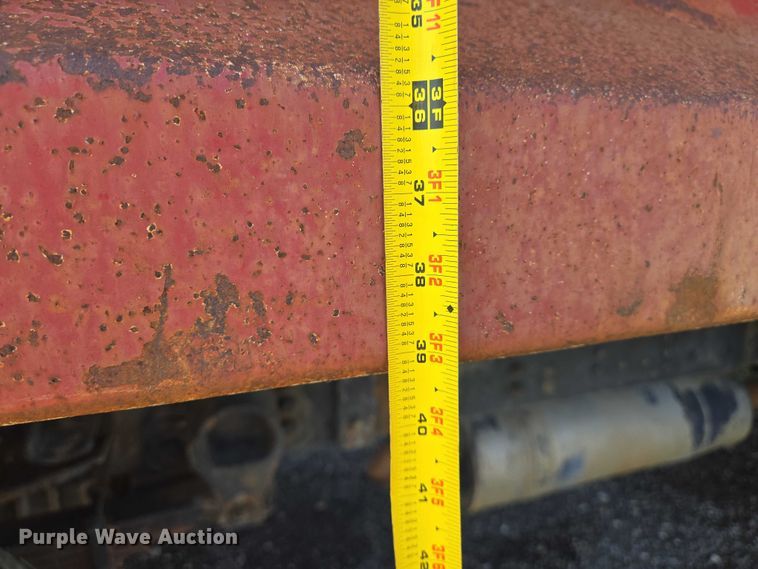 image for item EN8161 2000 Ford F650 Super Duty dump truck