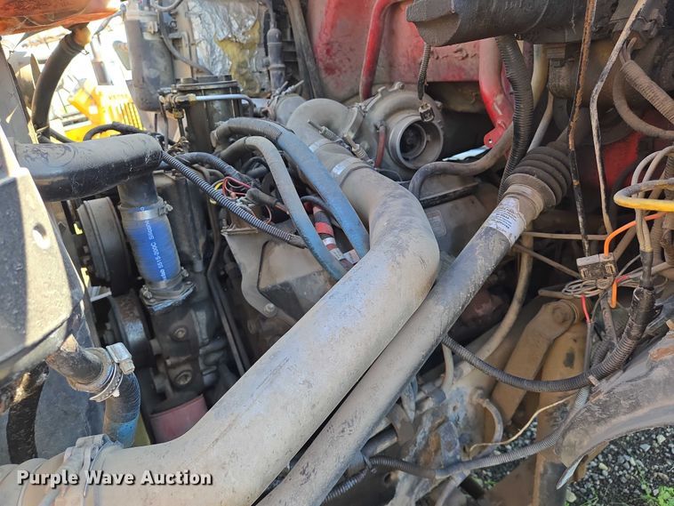 image for item EN8161 2000 Ford F650 Super Duty dump truck