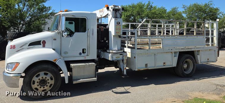 image for item EN8162 2012 Kenworth T370 utility / service truck