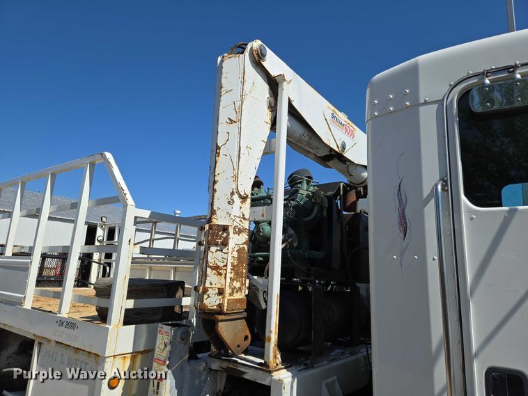 image for item EN8162 2012 Kenworth T370 utility / service truck