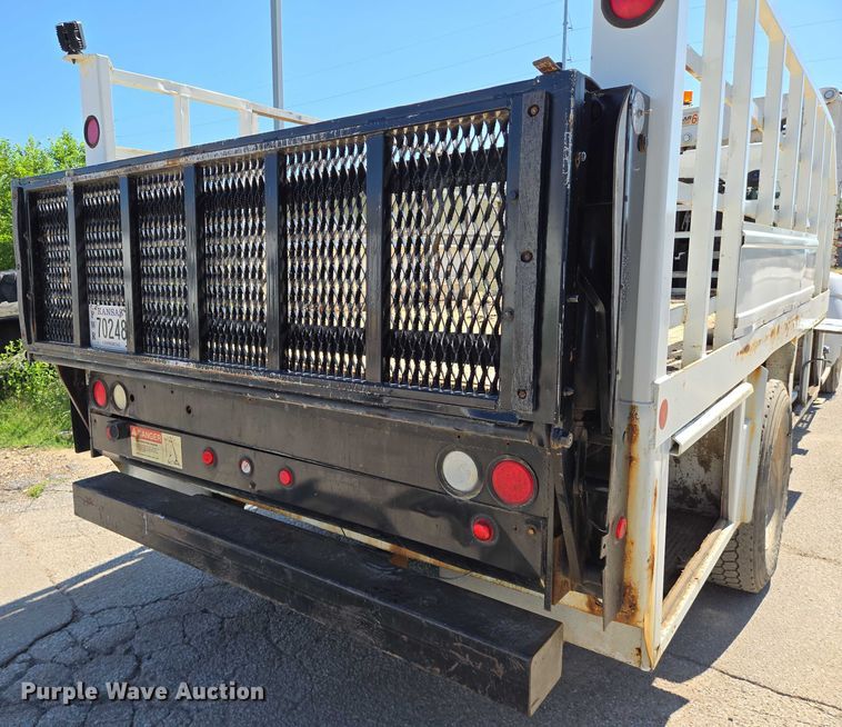 image for item EN8162 2012 Kenworth T370 utility / service truck