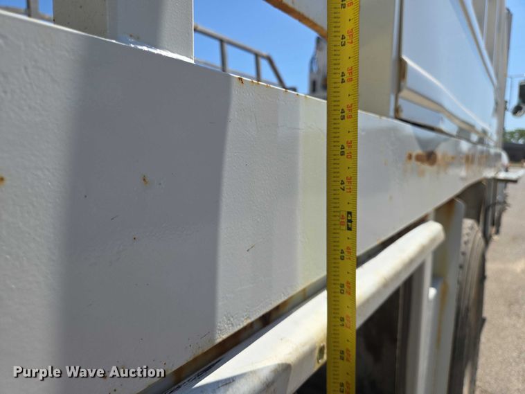 image for item EN8162 2012 Kenworth T370 utility / service truck