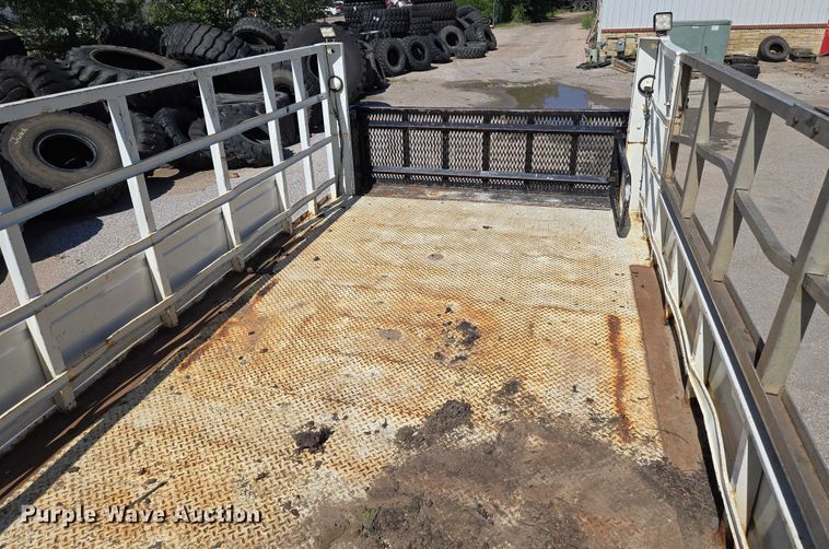 image for item EN8162 2012 Kenworth T370 utility / service truck