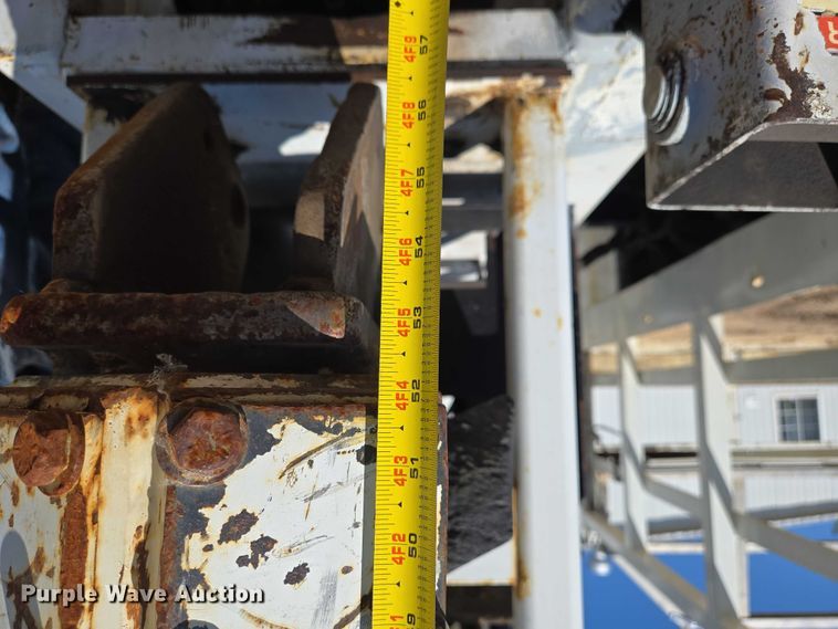 image for item EN8162 2012 Kenworth T370 utility / service truck