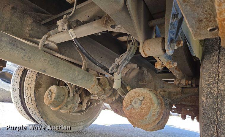 image for item EN8162 2012 Kenworth T370 utility / service truck