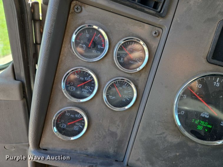 image for item EN8162 2012 Kenworth T370 utility / service truck