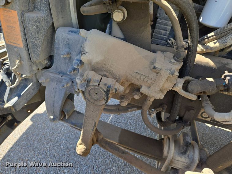 image for item EN8162 2012 Kenworth T370 utility / service truck