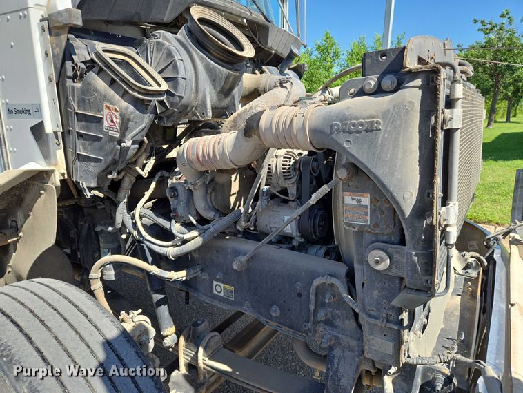 image for item EN8162 2012 Kenworth T370 utility / service truck