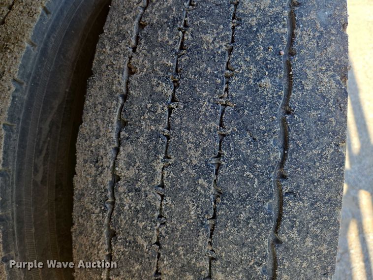 image for item EN8162 2012 Kenworth T370 utility / service truck