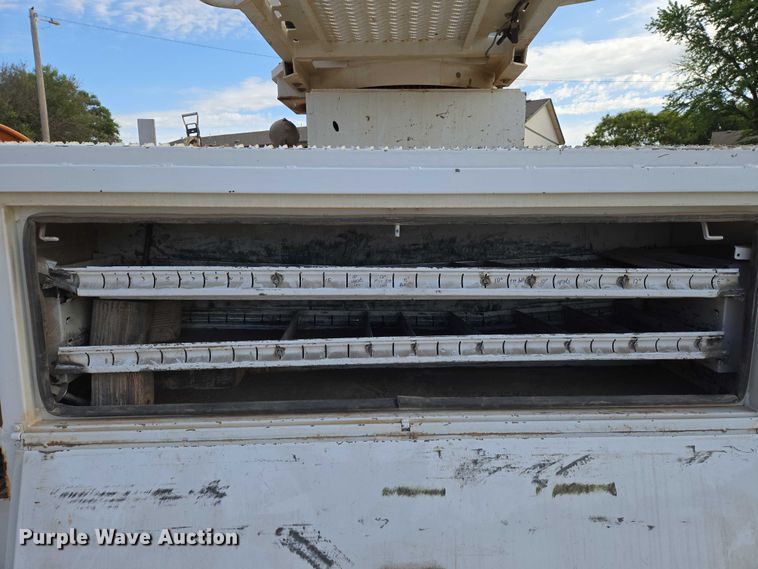 image for item EO0910 2014 Freightliner Business Class M2 digger derrick truck