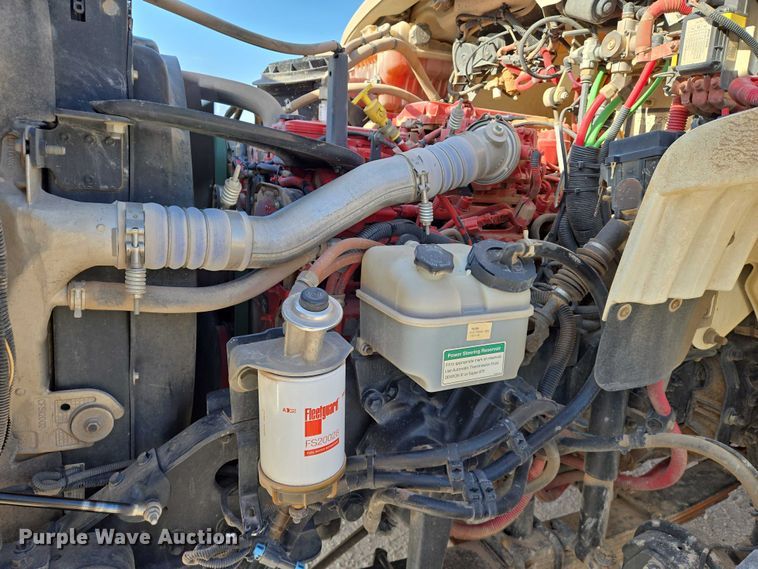 image for item EO0910 2014 Freightliner Business Class M2 digger derrick truck