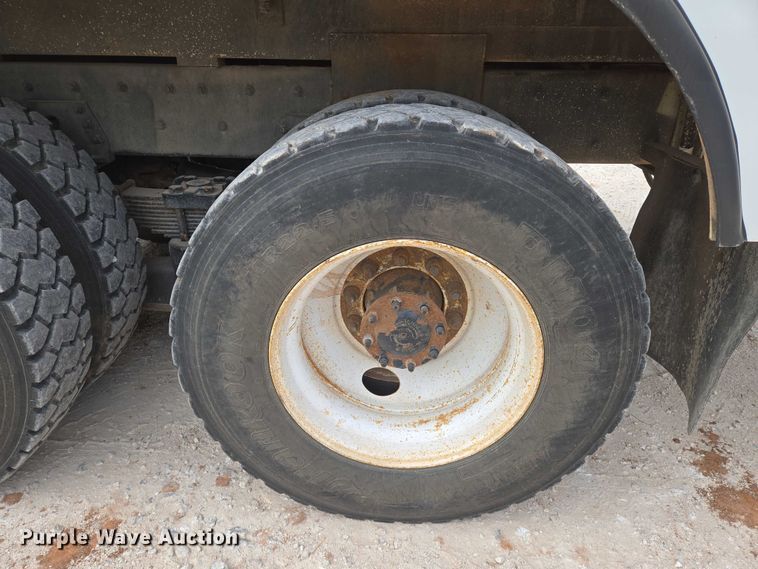 image for item EO0910 2014 Freightliner Business Class M2 digger derrick truck