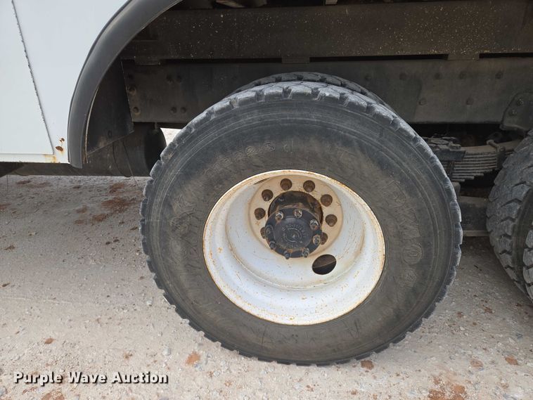 image for item EO0910 2014 Freightliner Business Class M2 digger derrick truck