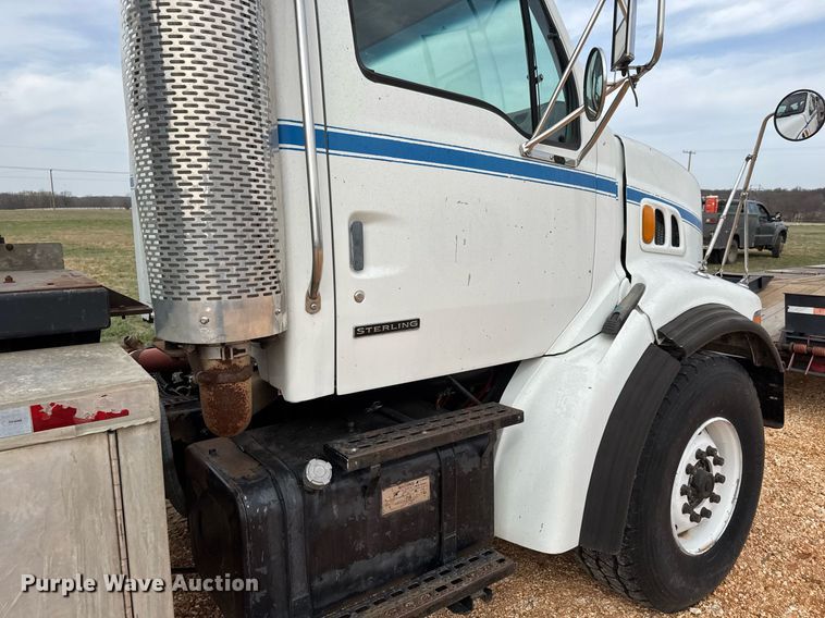 image for item EQ1234 2001 Sterling LT9500 vacuum truck