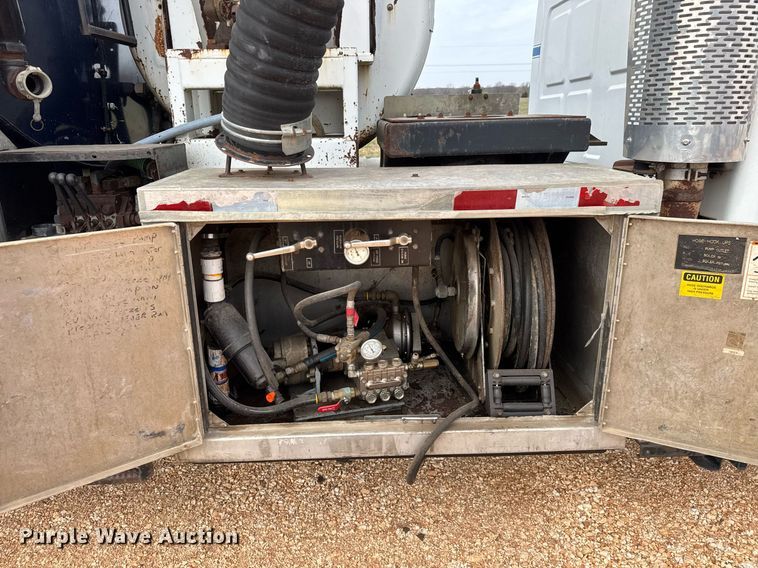 image for item EQ1234 2001 Sterling LT9500 vacuum truck