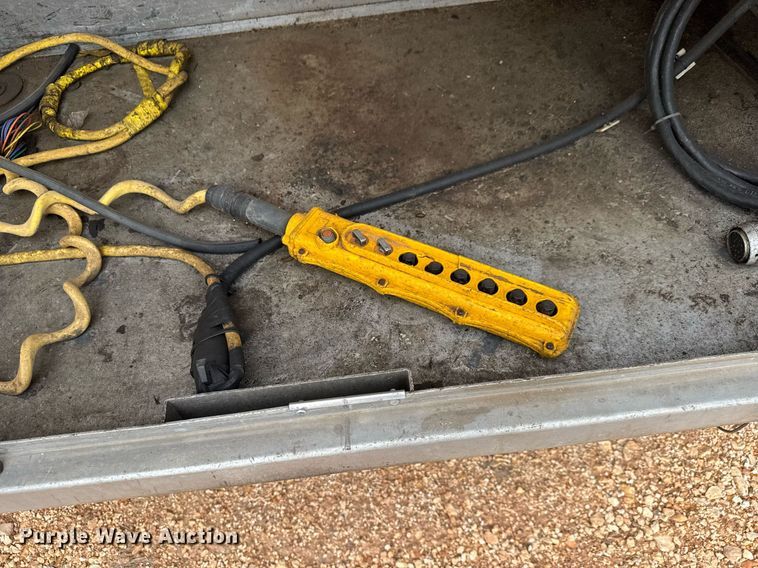 image for item EQ1234 2001 Sterling LT9500 vacuum truck