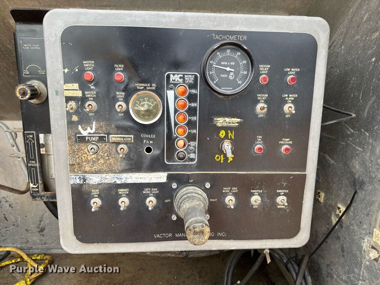 image for item EQ1234 2001 Sterling LT9500 vacuum truck