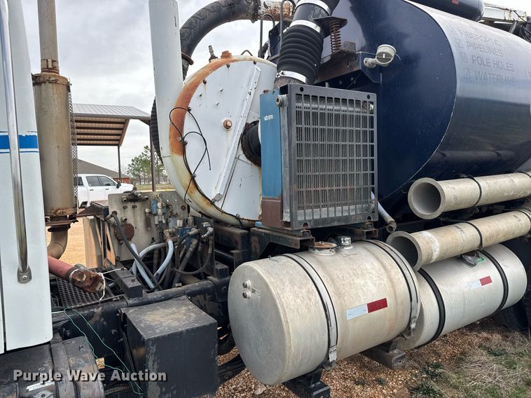 image for item EQ1234 2001 Sterling LT9500 vacuum truck