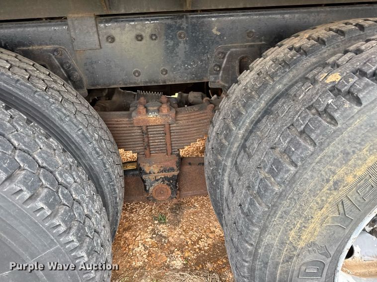 image for item EQ1234 2001 Sterling LT9500 vacuum truck