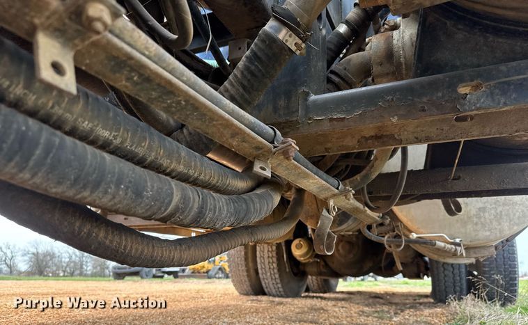 image for item EQ1234 2001 Sterling LT9500 vacuum truck