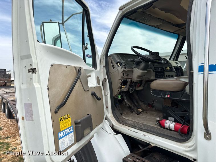 image for item EQ1234 2001 Sterling LT9500 vacuum truck