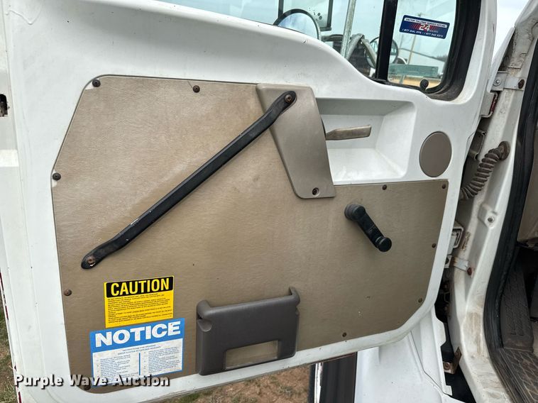 image for item EQ1234 2001 Sterling LT9500 vacuum truck