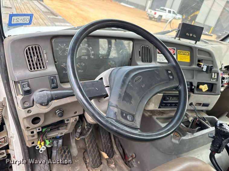 image for item EQ1234 2001 Sterling LT9500 vacuum truck