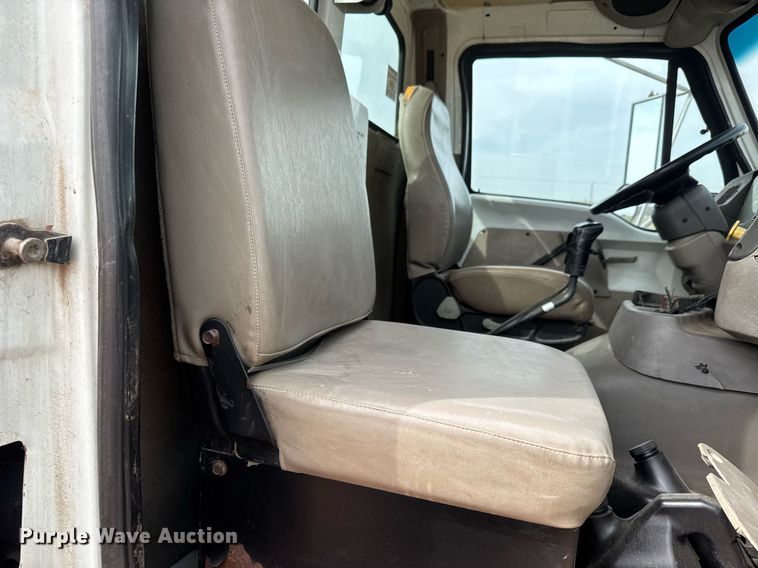 image for item EQ1234 2001 Sterling LT9500 vacuum truck