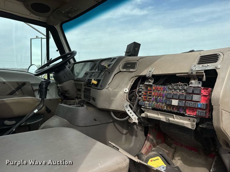 image for item EQ1234 2001 Sterling LT9500 vacuum truck