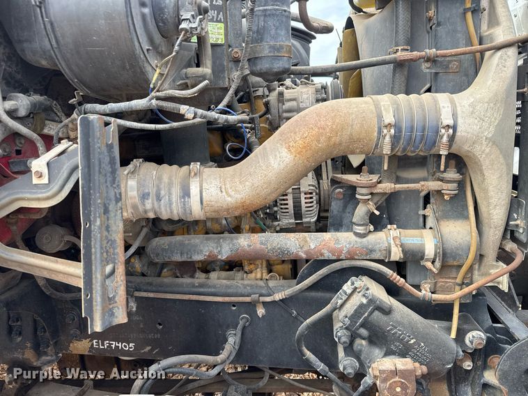 image for item EQ1234 2001 Sterling LT9500 vacuum truck