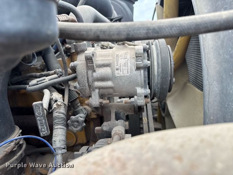 image for item EQ1234 2001 Sterling LT9500 vacuum truck