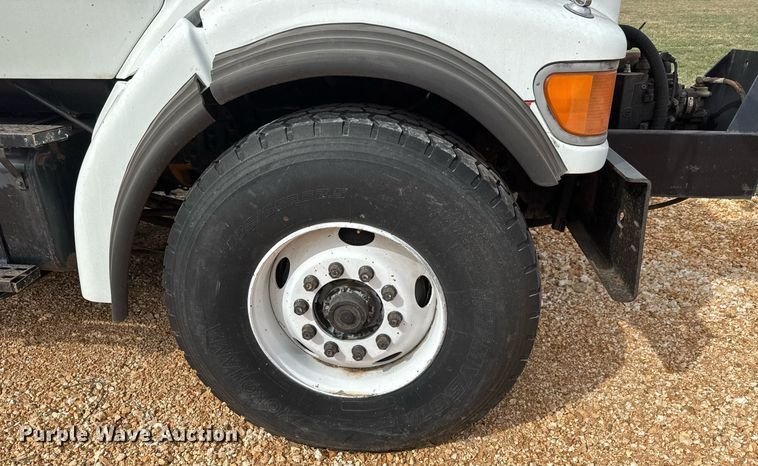 image for item EQ1234 2001 Sterling LT9500 vacuum truck
